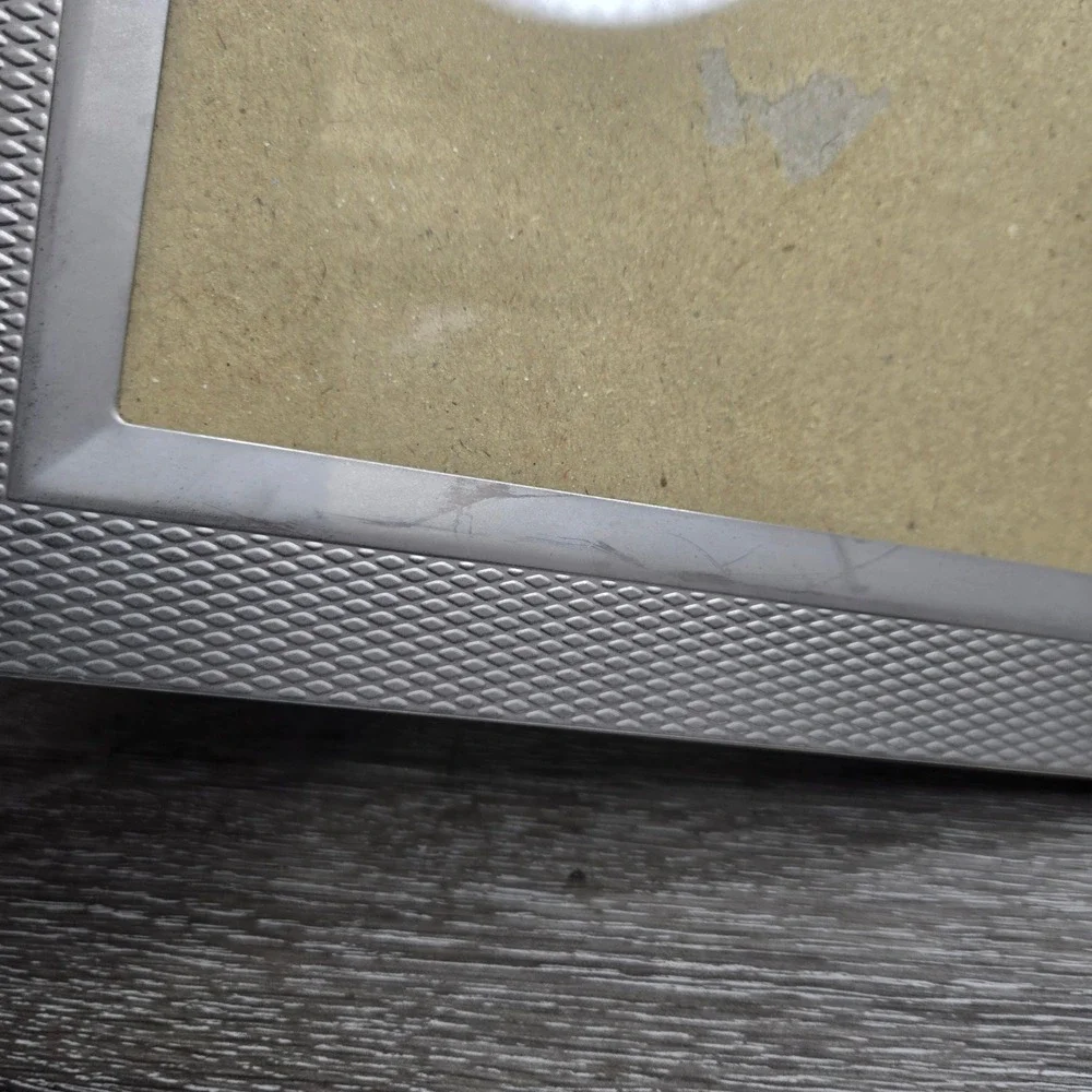 Vintage Silver Tone Diamond Textured Metal Photo Picture Frame 5x7 Tabletop Wall